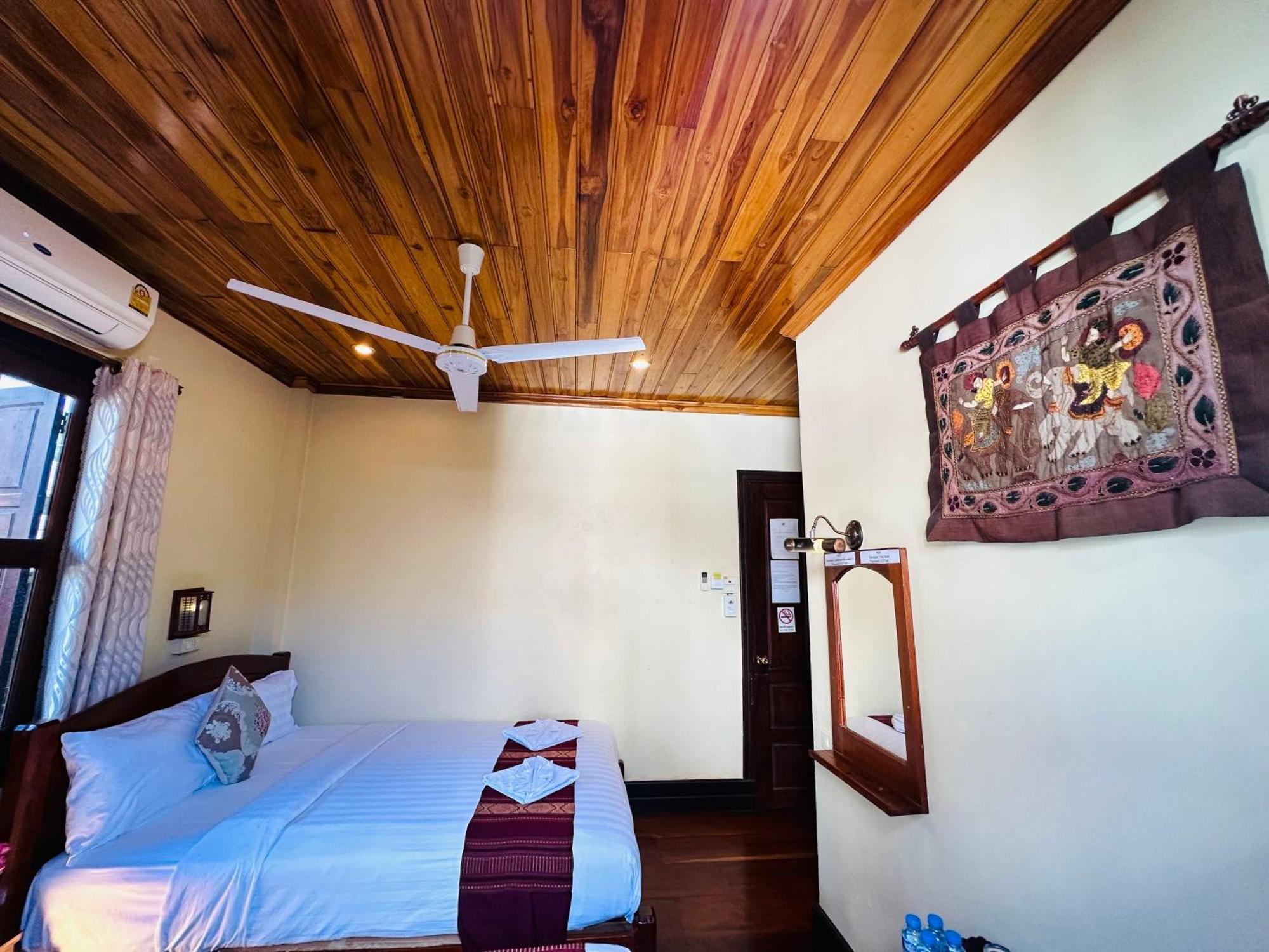 Anisa Mekong Riverside Villa 루앙프라방 외부 사진