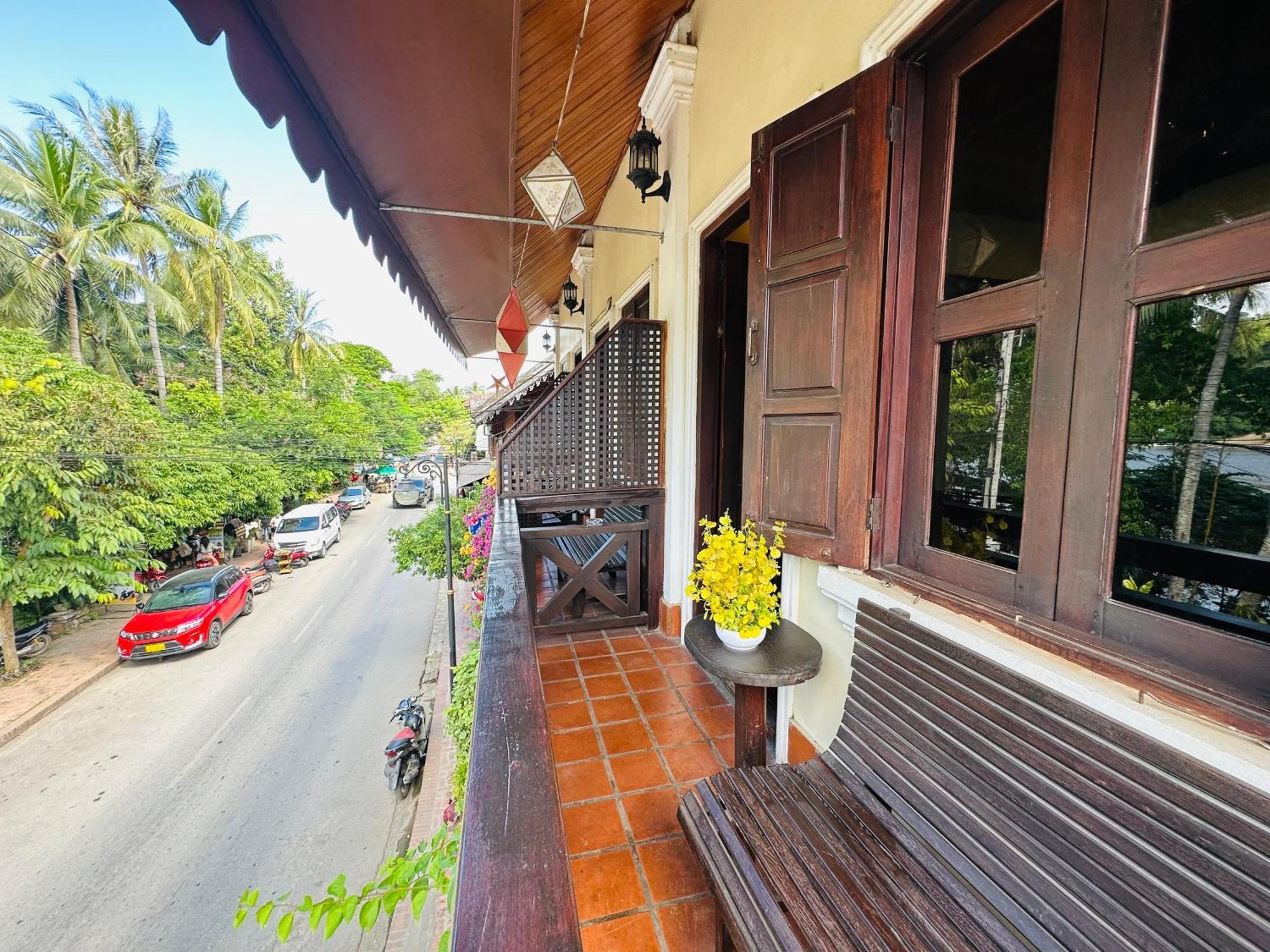 Anisa Mekong Riverside Villa 루앙프라방 외부 사진