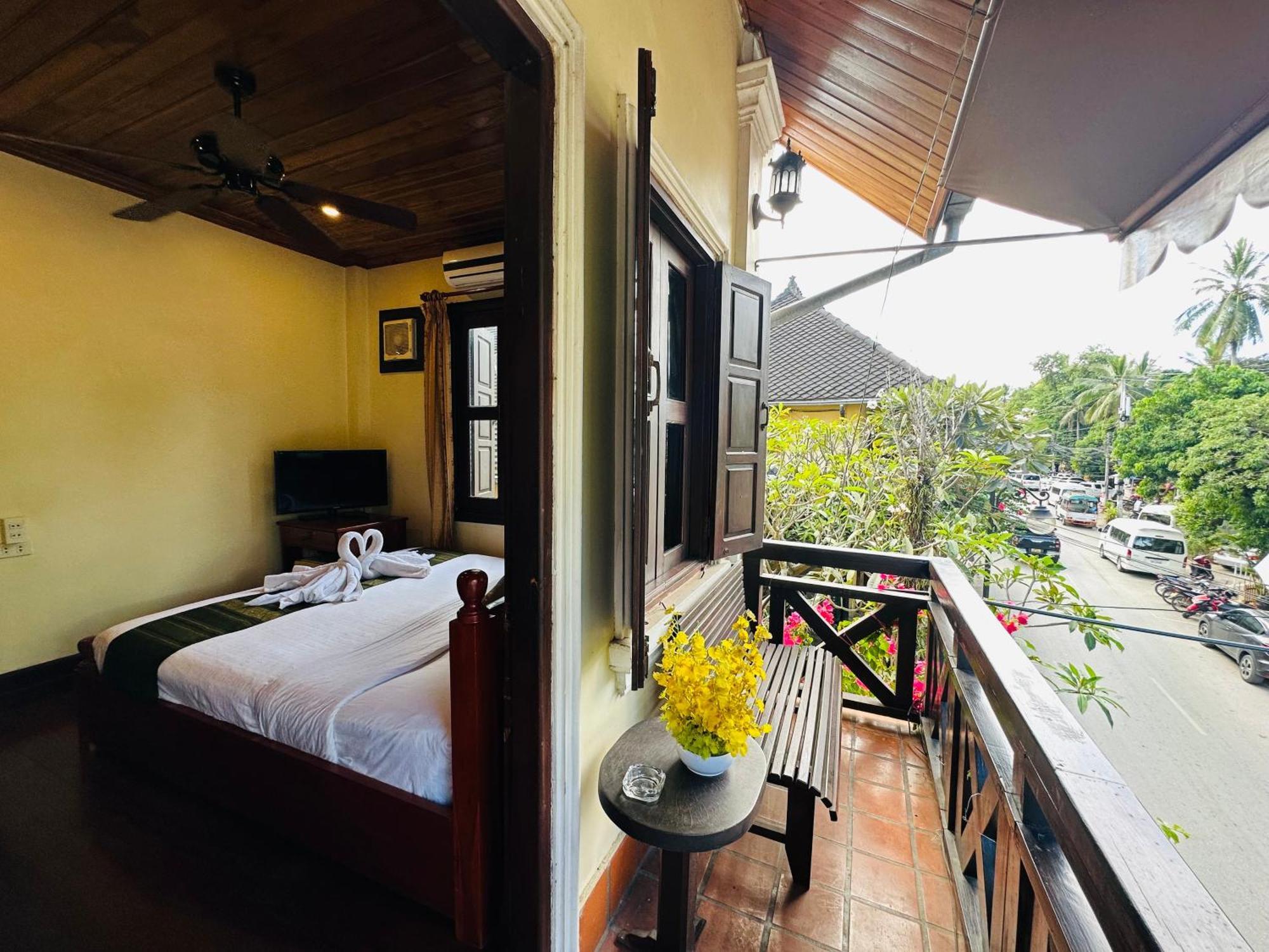 Anisa Mekong Riverside Villa 루앙프라방 외부 사진