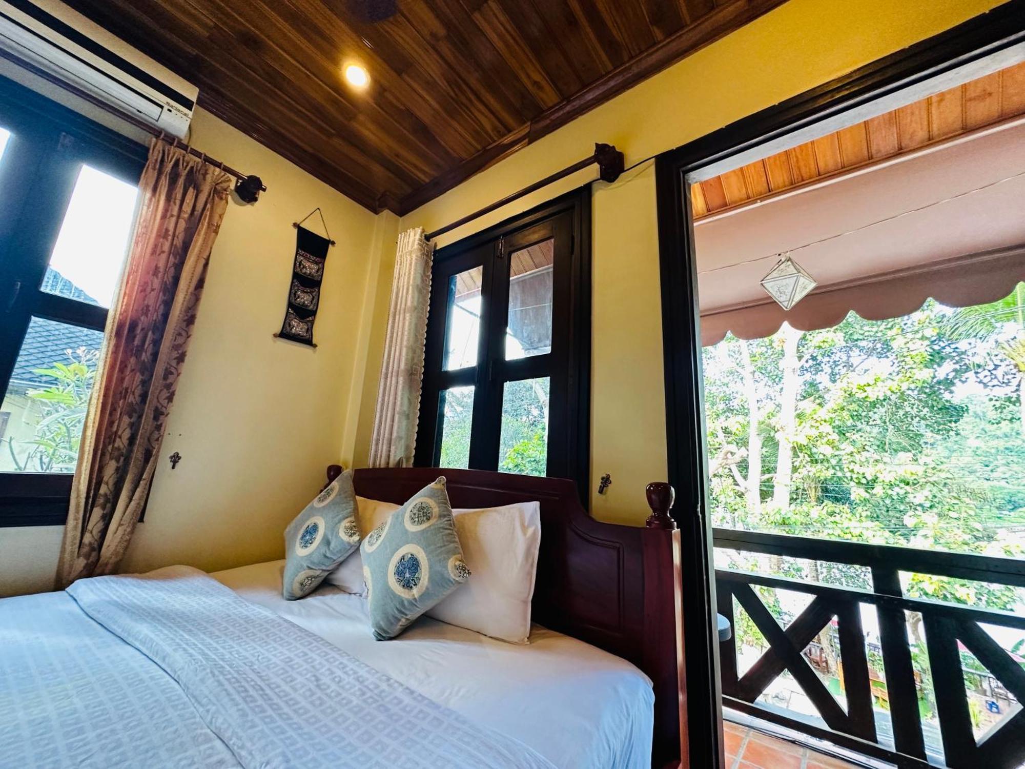 Anisa Mekong Riverside Villa 루앙프라방 외부 사진