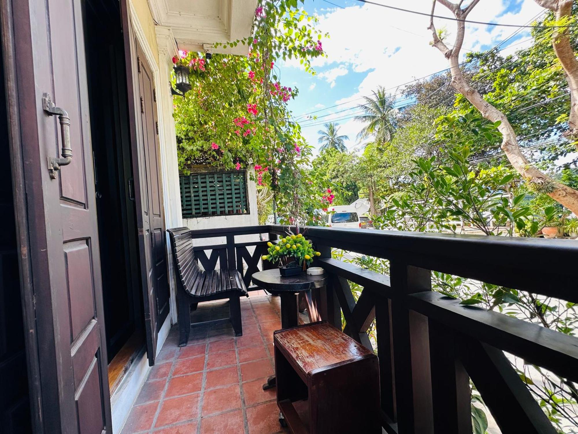 Anisa Mekong Riverside Villa 루앙프라방 외부 사진