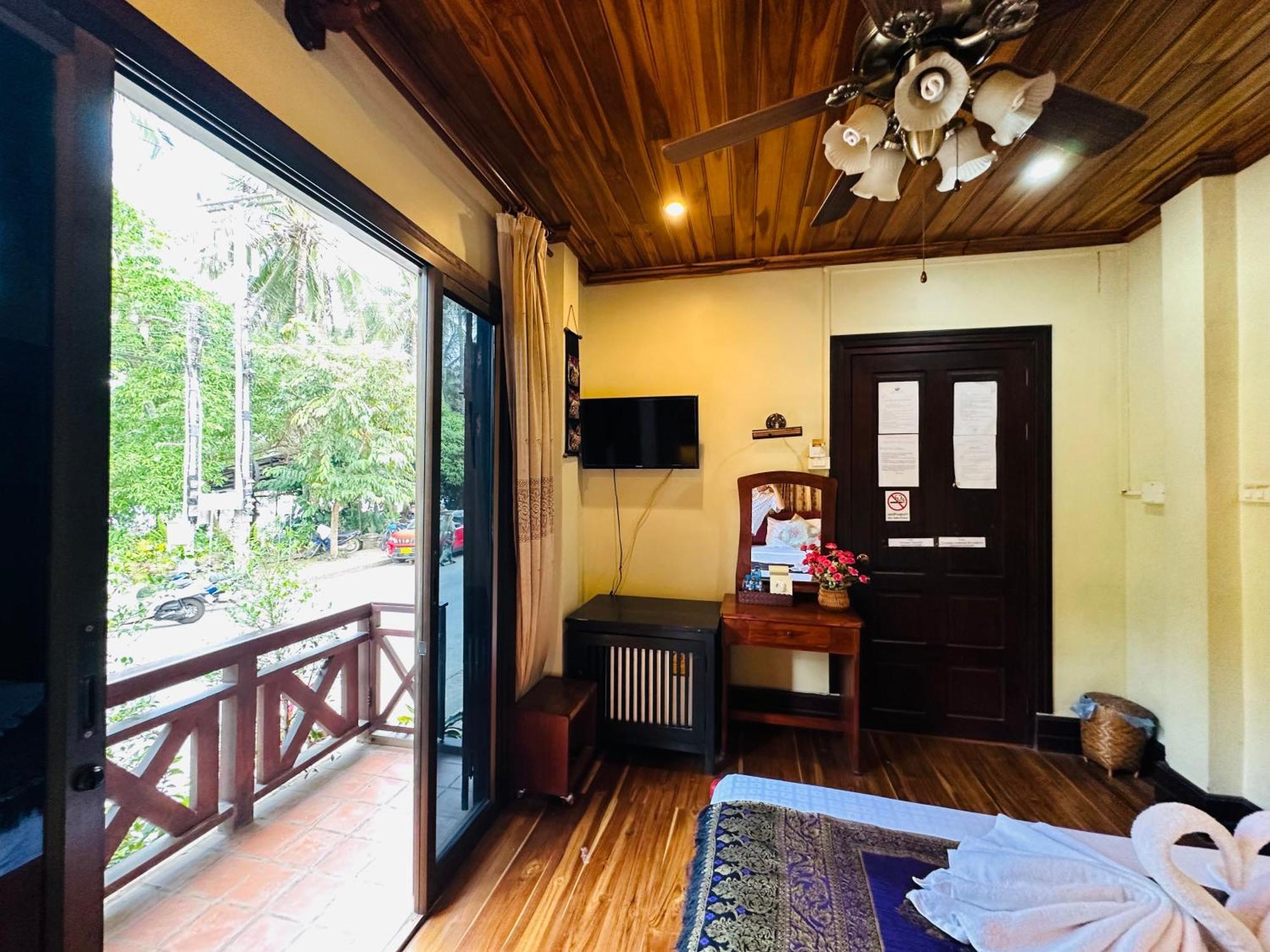Anisa Mekong Riverside Villa 루앙프라방 외부 사진