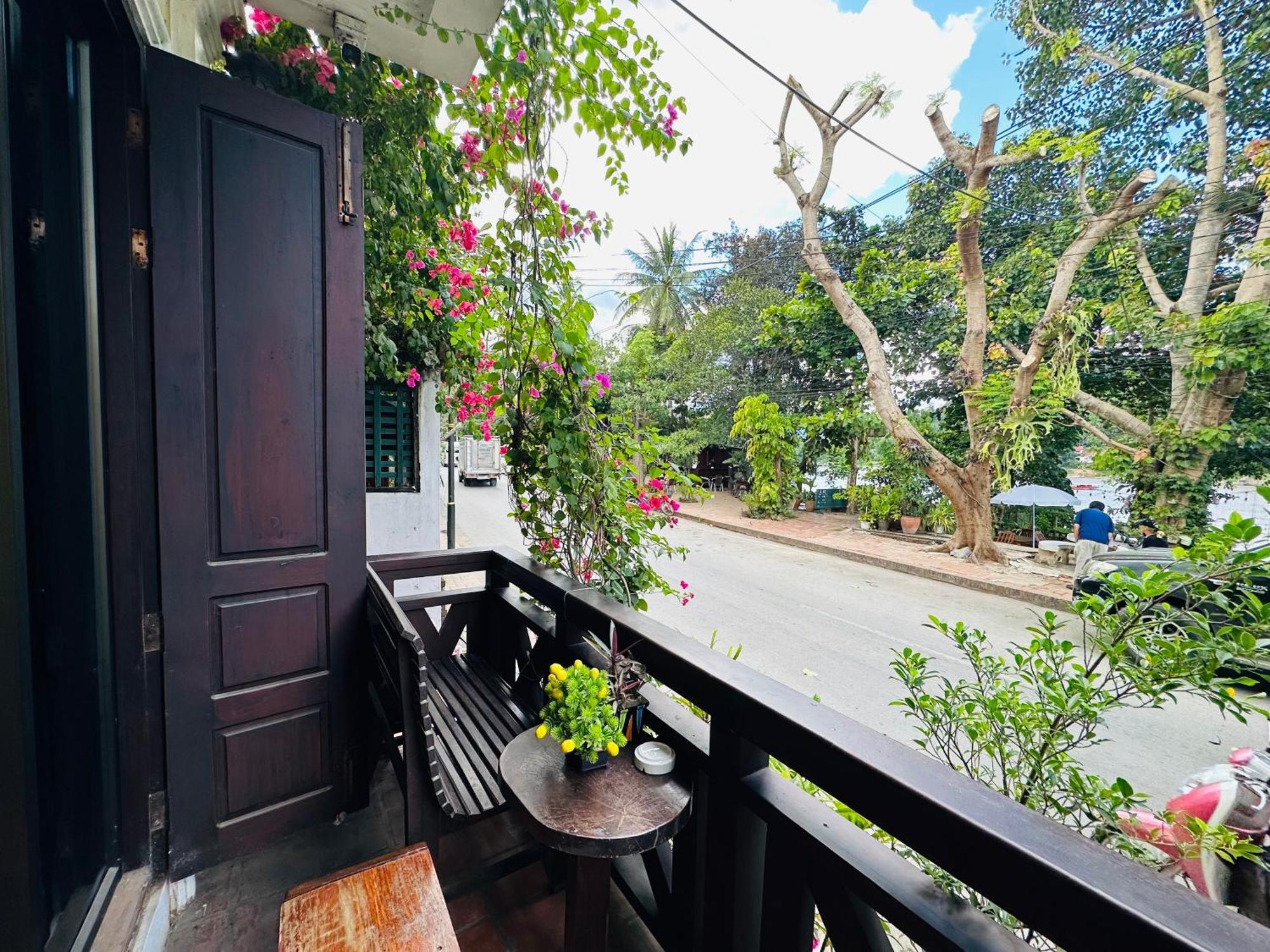 Anisa Mekong Riverside Villa 루앙프라방 외부 사진